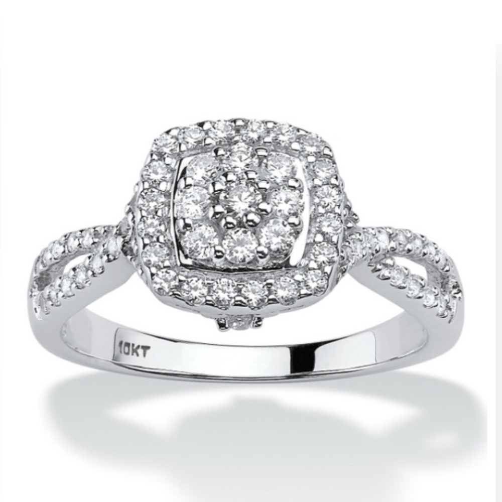 Elegant Silver Diamond Ring